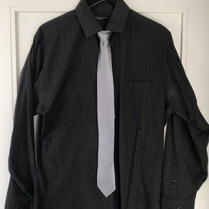 Like New! 100% Silk Tie Calvin Klein Gray Slim